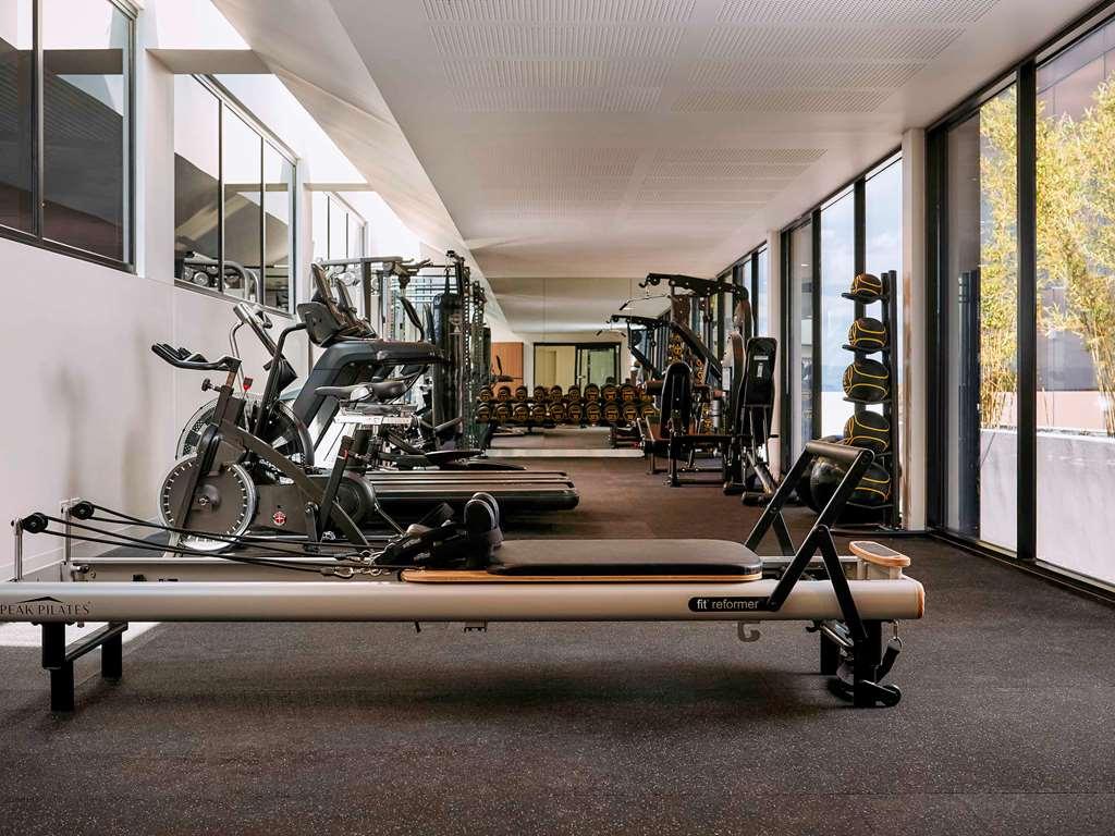 Mercure Melbourne 4*