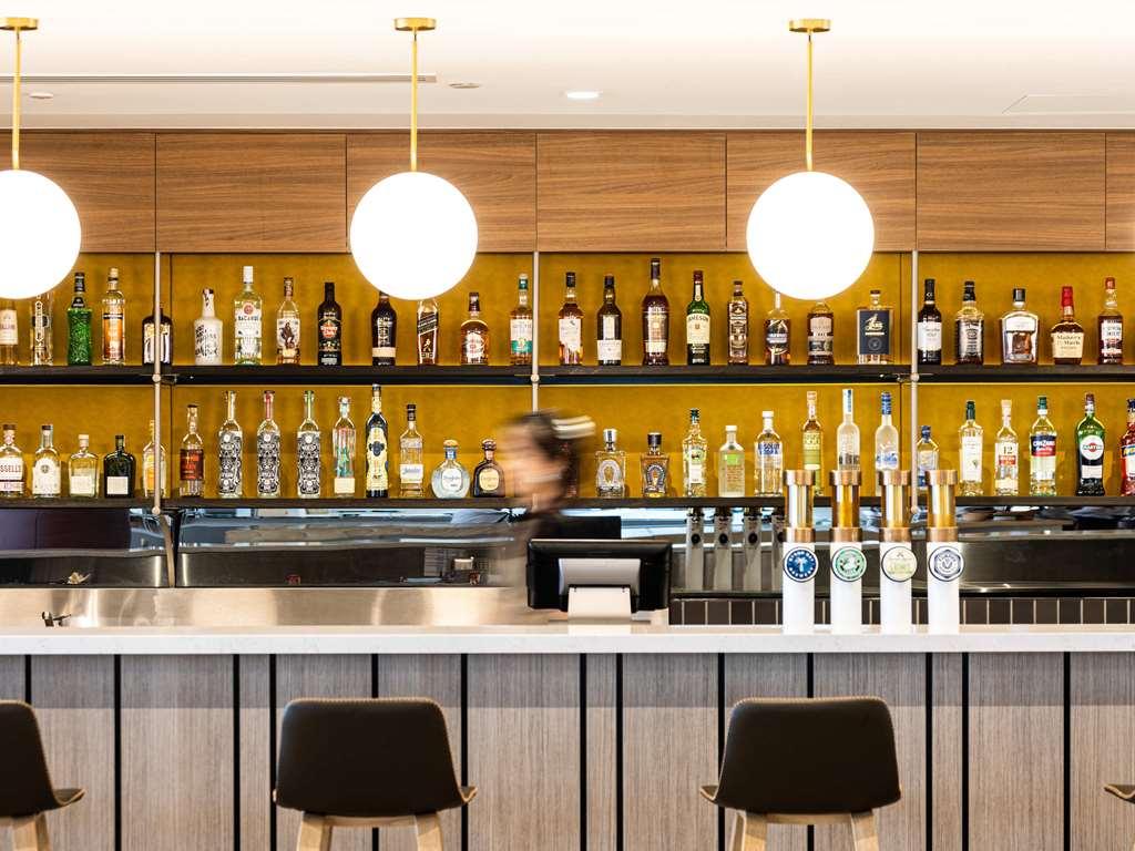 Mercure Melbourne Hotel